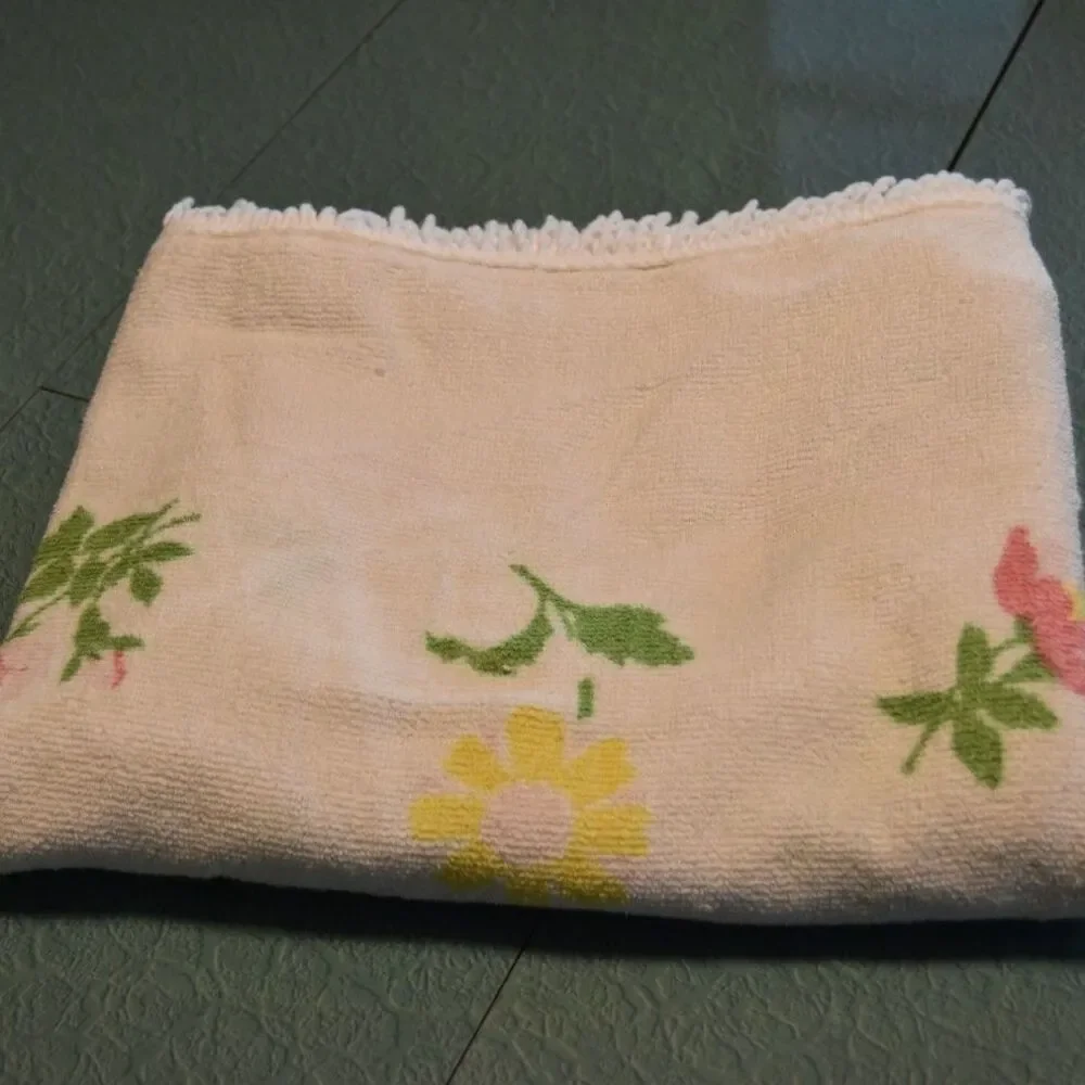 Vintage 1950s Terry Cloth Tablecloth Floral Fringe 54x66 Mid Century Cottage